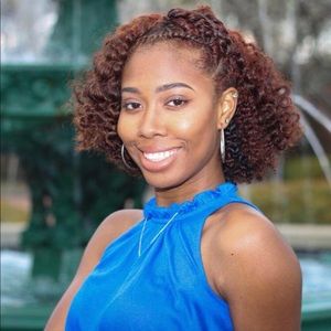 Meet your Posher, Angela